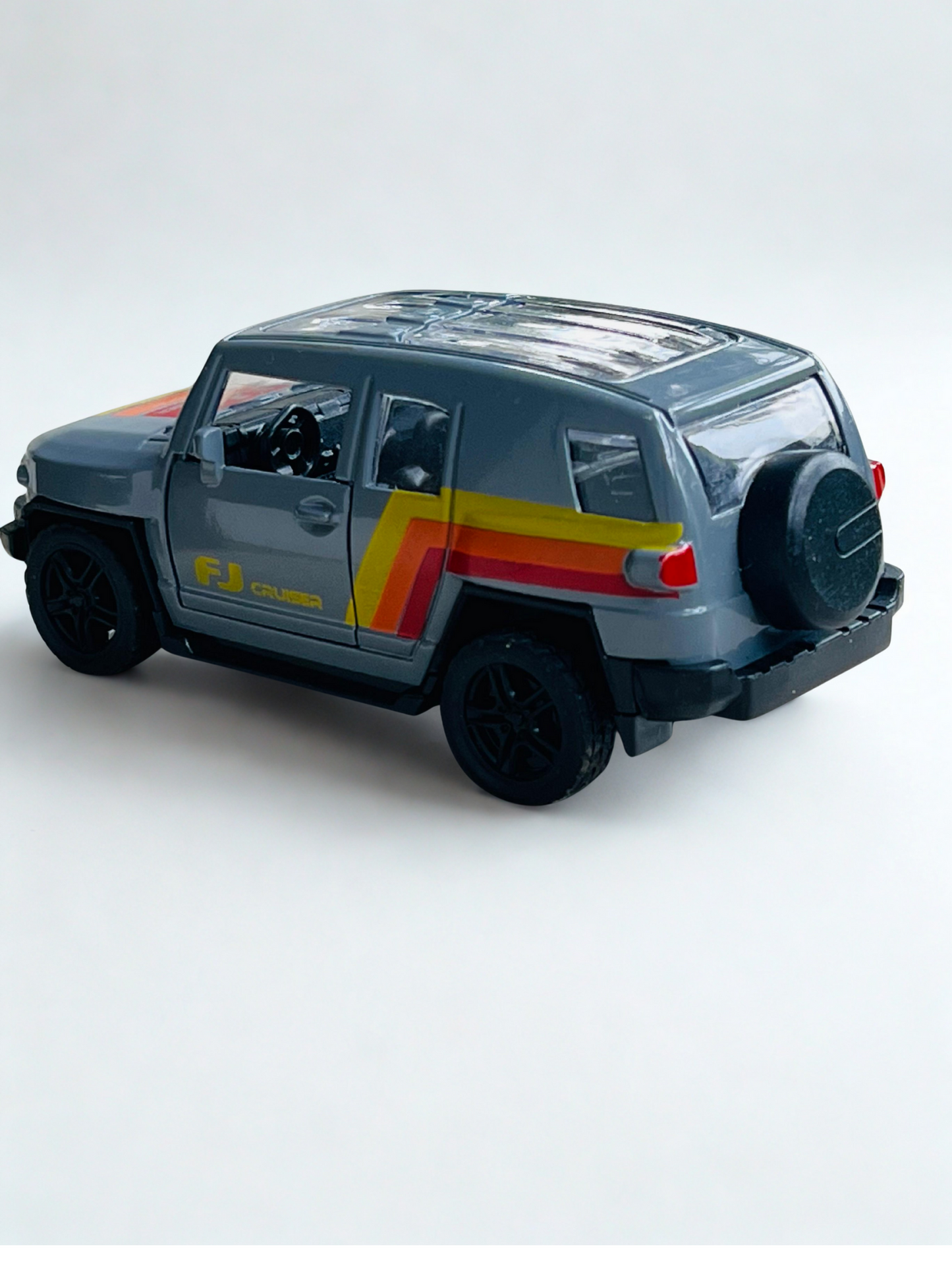DIECAST Model of Toyota FJ Cruiser SUV 1:36 Scale
