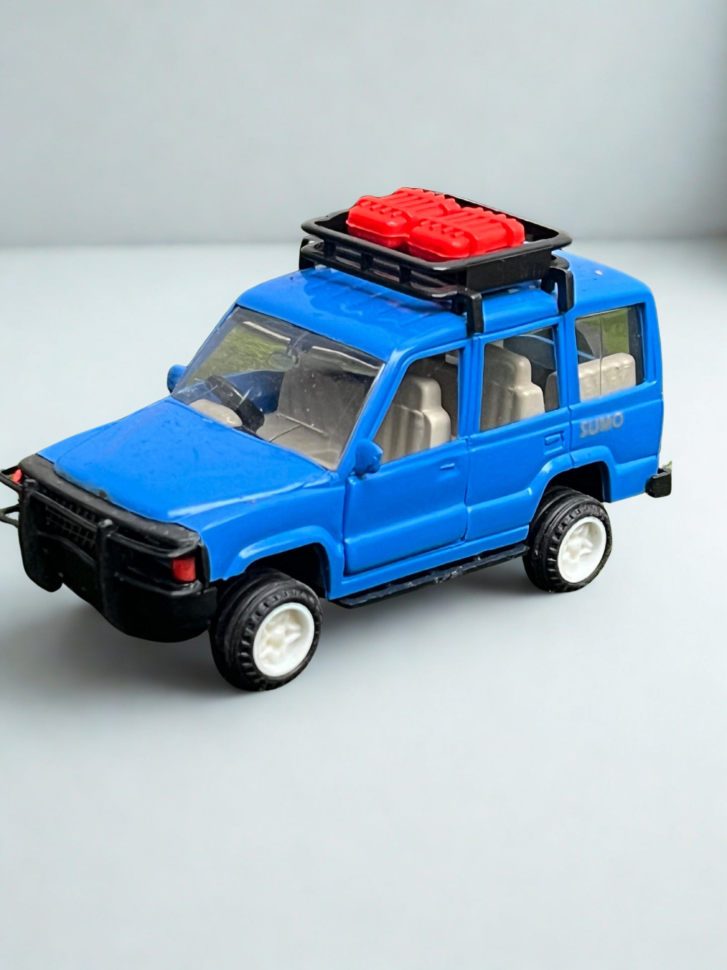 TATA SUMO  openable doors