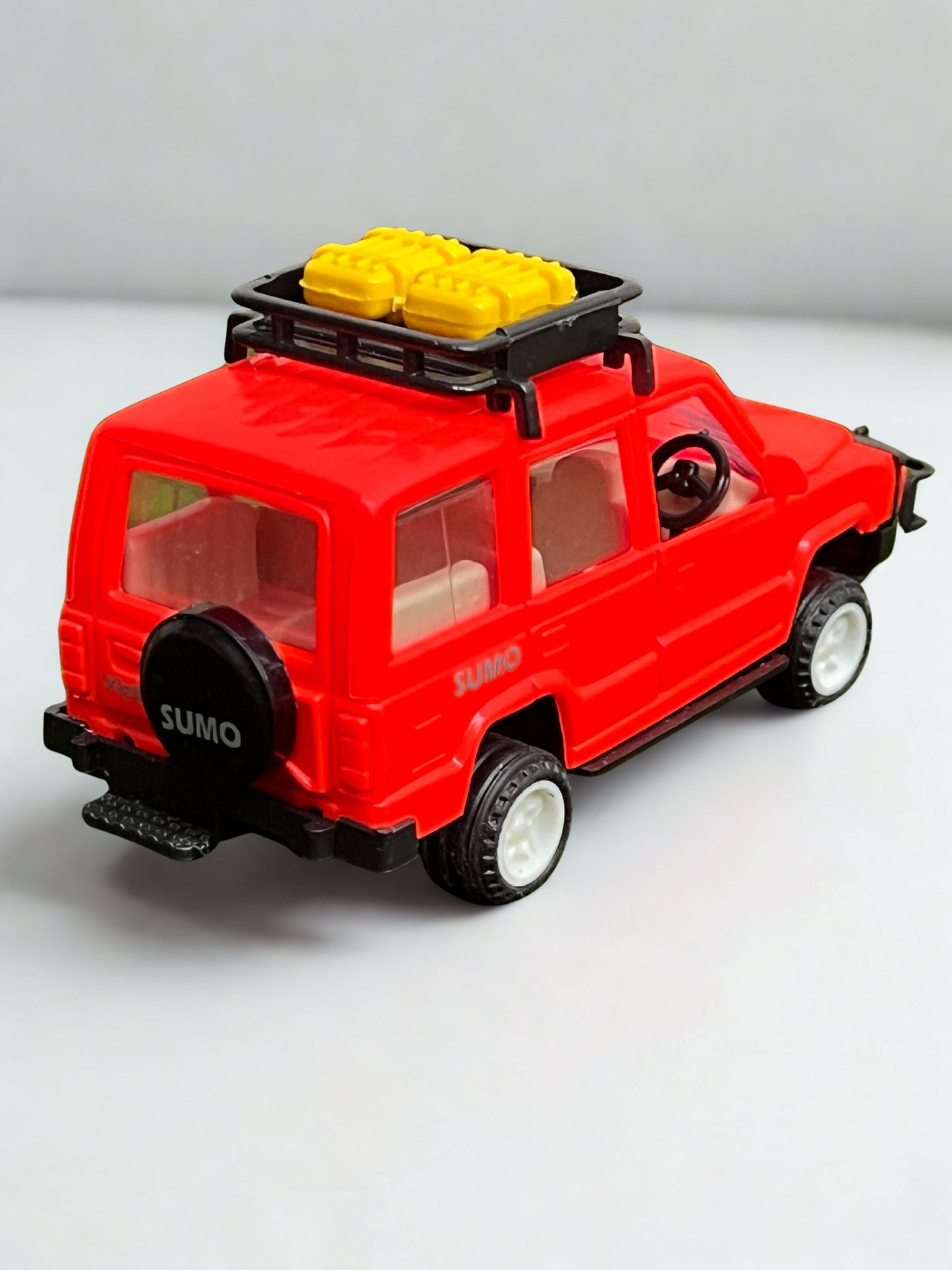 TATA SUMO  openable doors