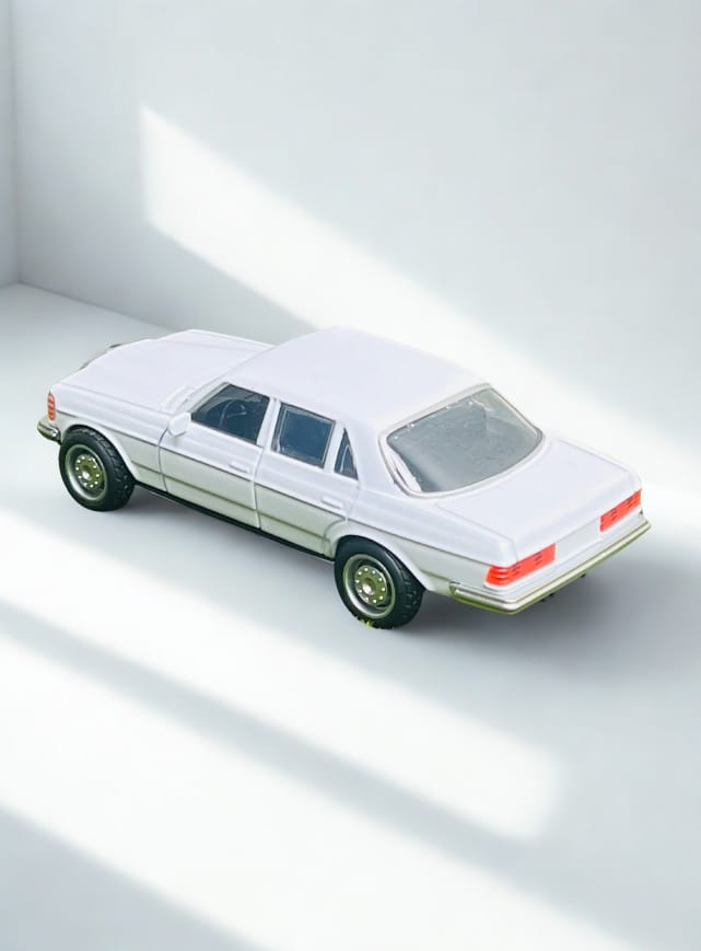 DIECASt MERCEDES -BENZ W123