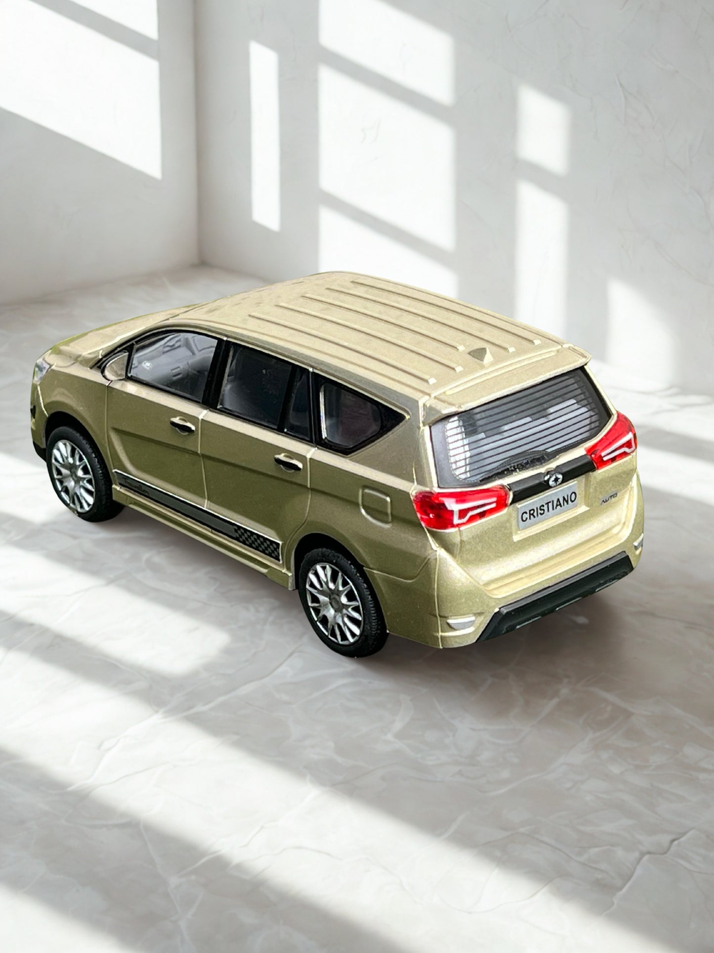 TOYOTA CRYSTA toy car